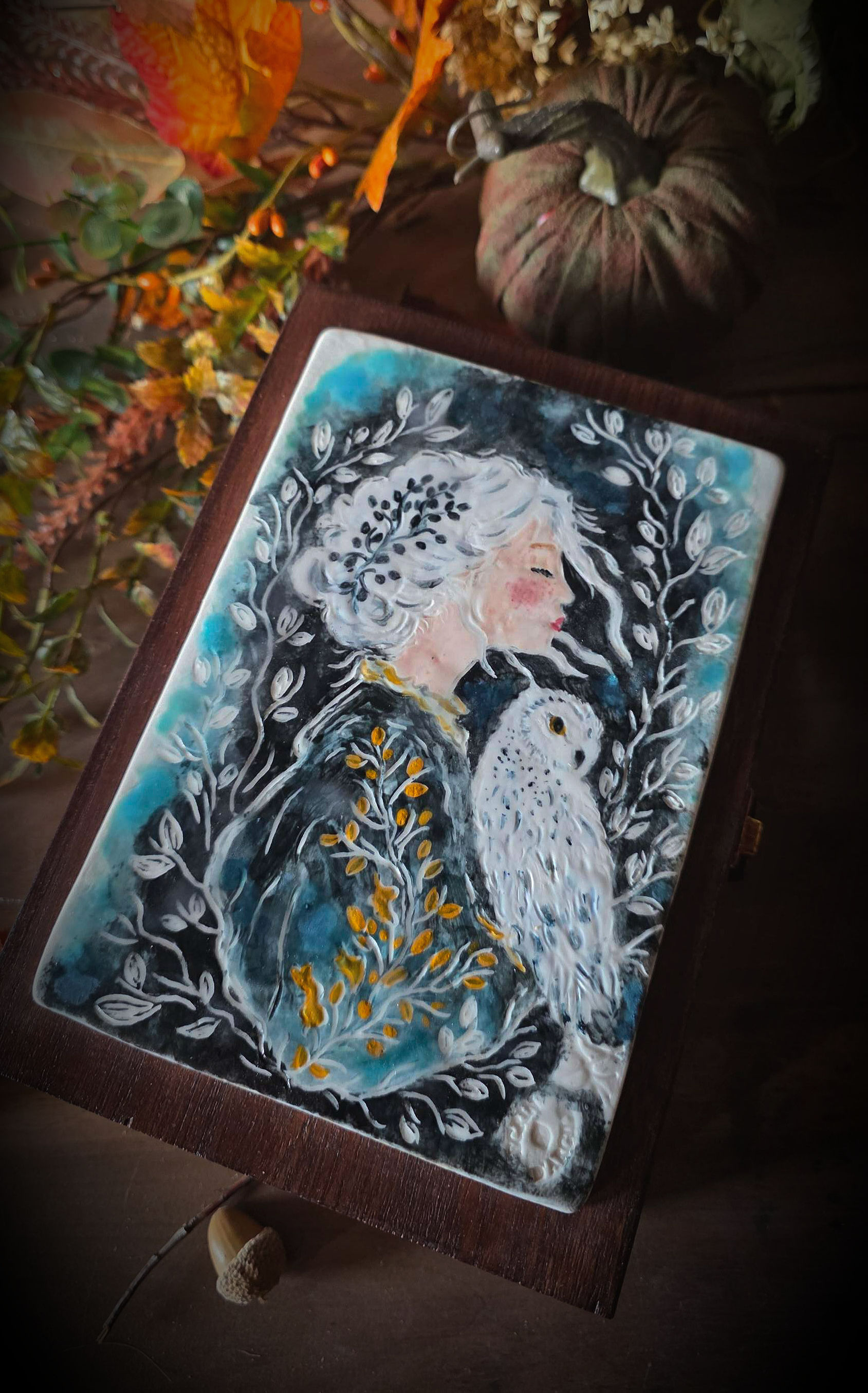 Boîte " la gardienne de la nuit " décor en porcelaine PIECE UNIQUE