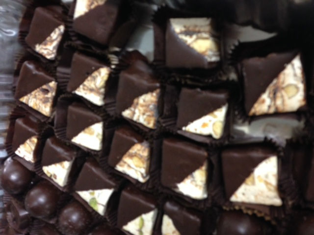CHOCOLAT NOUGAT
