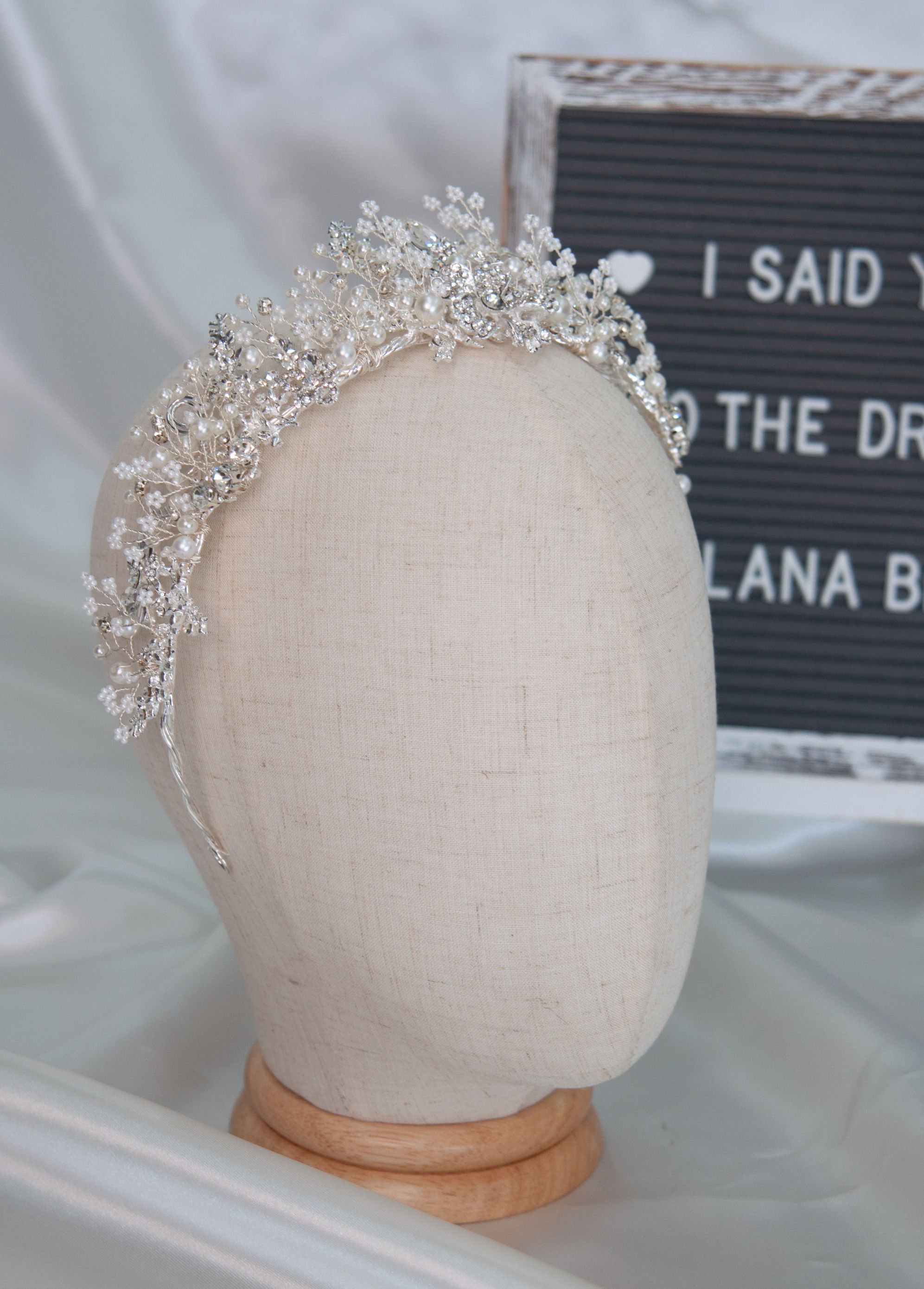 Tiara T-P01