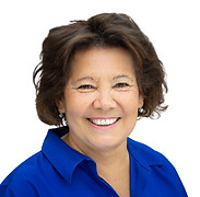 Mary McLaughlin HEADSHOT_edited.jpg