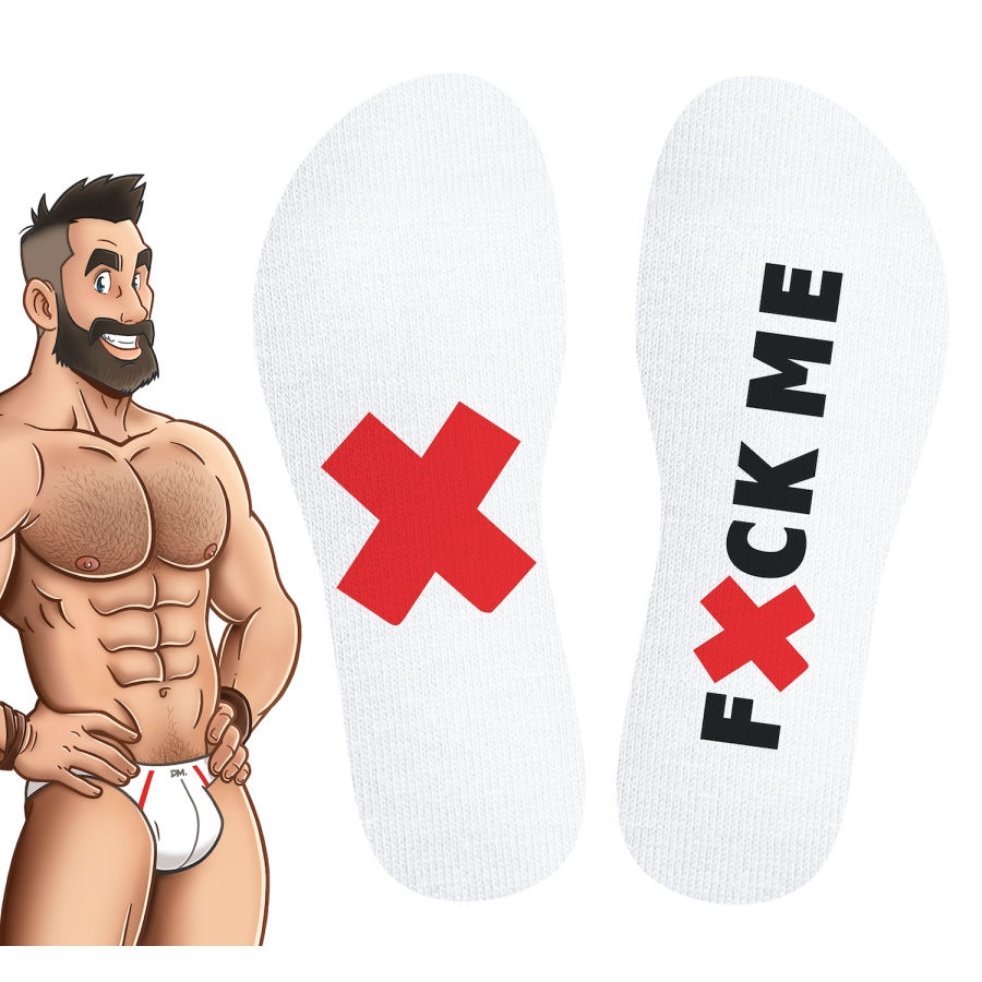 Miniature : Homme torse nu et semelles avec texte "F*CK ME" et X.