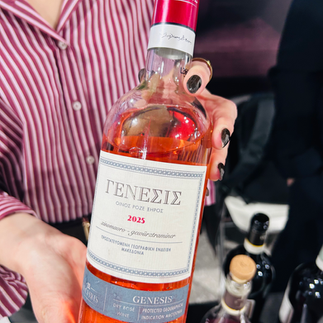 Το ΟΙΝΟΡΑΜΑ 2026 στο Onassis Ready παρουσίασε κορυφαία οινοποιεία και ετικέτες, επιβεβαιώνοντας τη δυναμική του ελληνικού κρασιού.