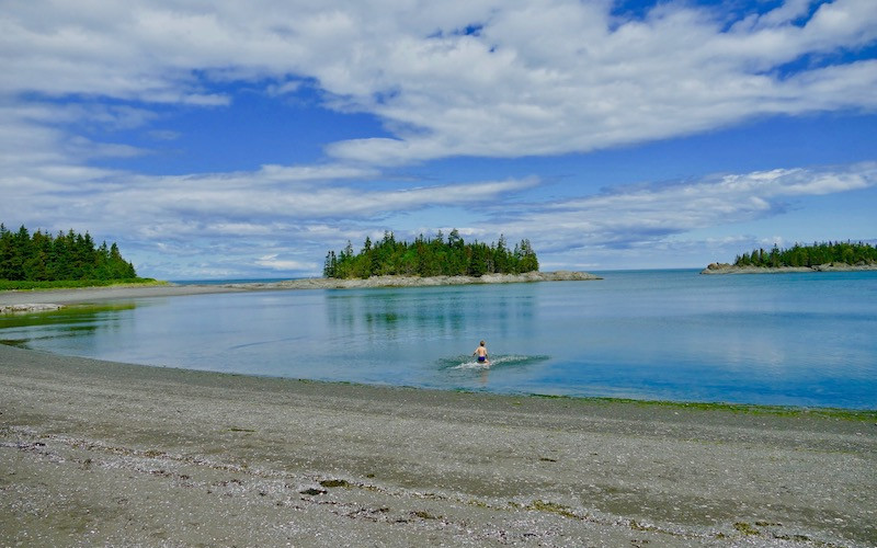 Baignade au Parc du Bic