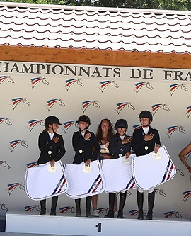Poney 2 D equipe Cadet 1er.jpg