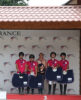 Equifun Club Poney Elite equipe 3ème.jpg