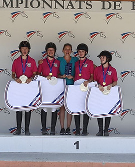 Equifun Club Poney Cadet Junior equipe 1er.jpg