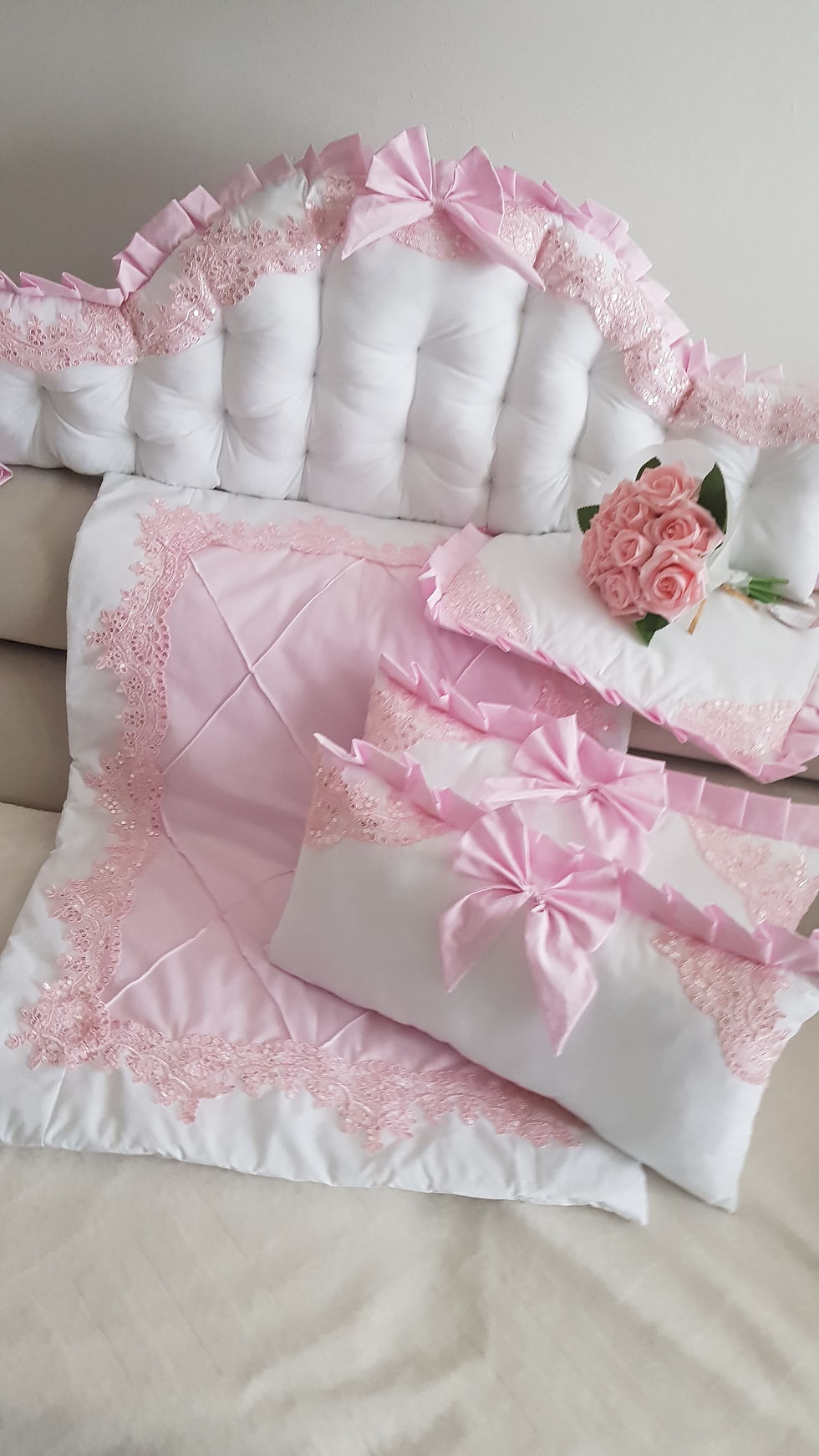Thumbnail: Luxury White Pink Lace Bedding Set