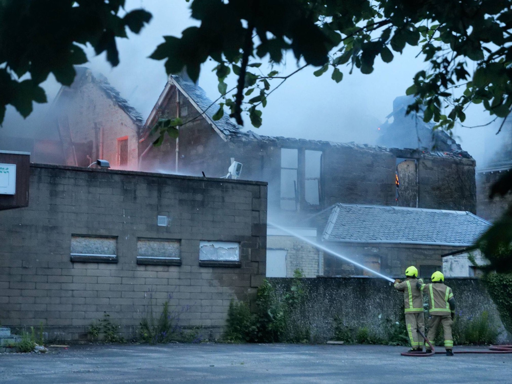 BREAKING Huge Early morning fire in Ayr destroys 'abandoned' Elms