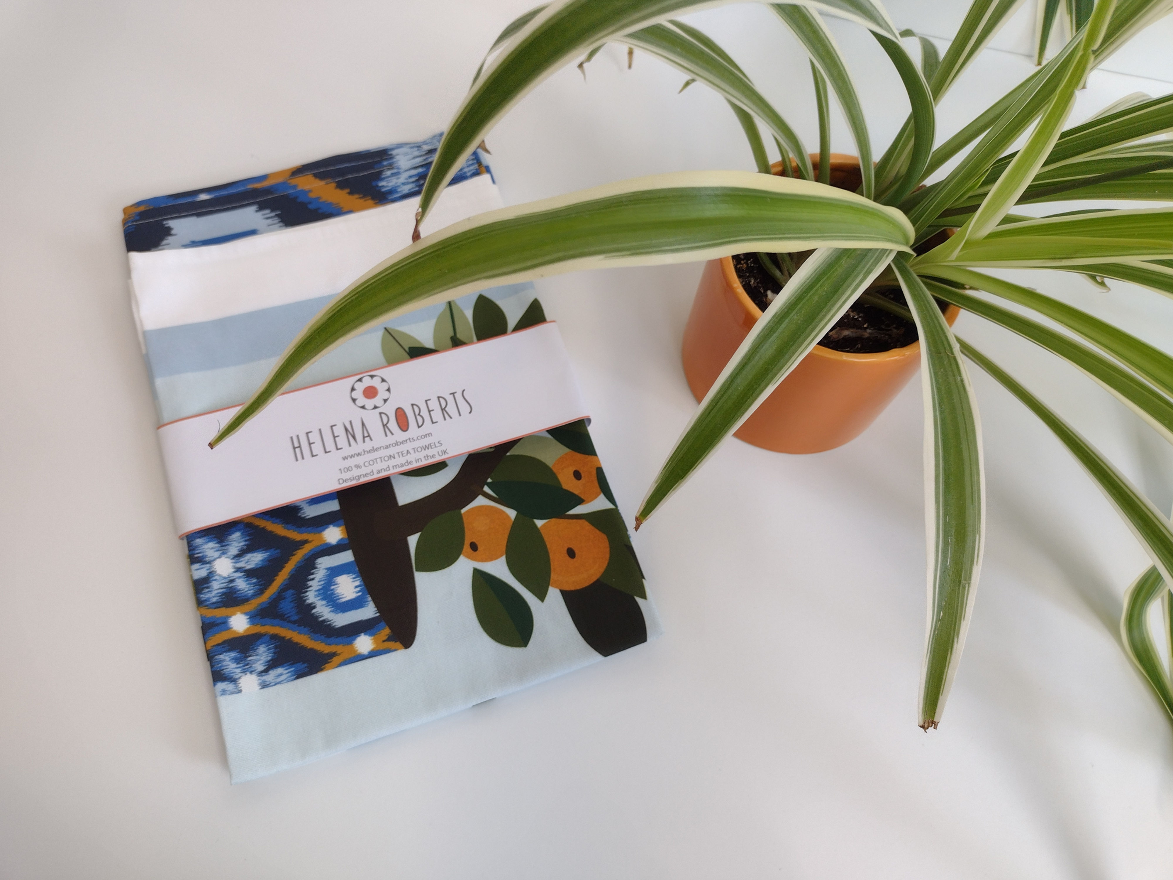 Little Pot Plants Two Pack of Tea Towels.