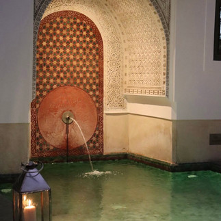 A photograph of the pool at le Farnatchi Riad. 