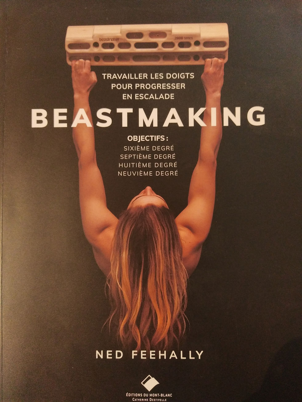 Très bon ouvrage pour commencer, simple, facile à lire même pour des débutants et ultra complet !