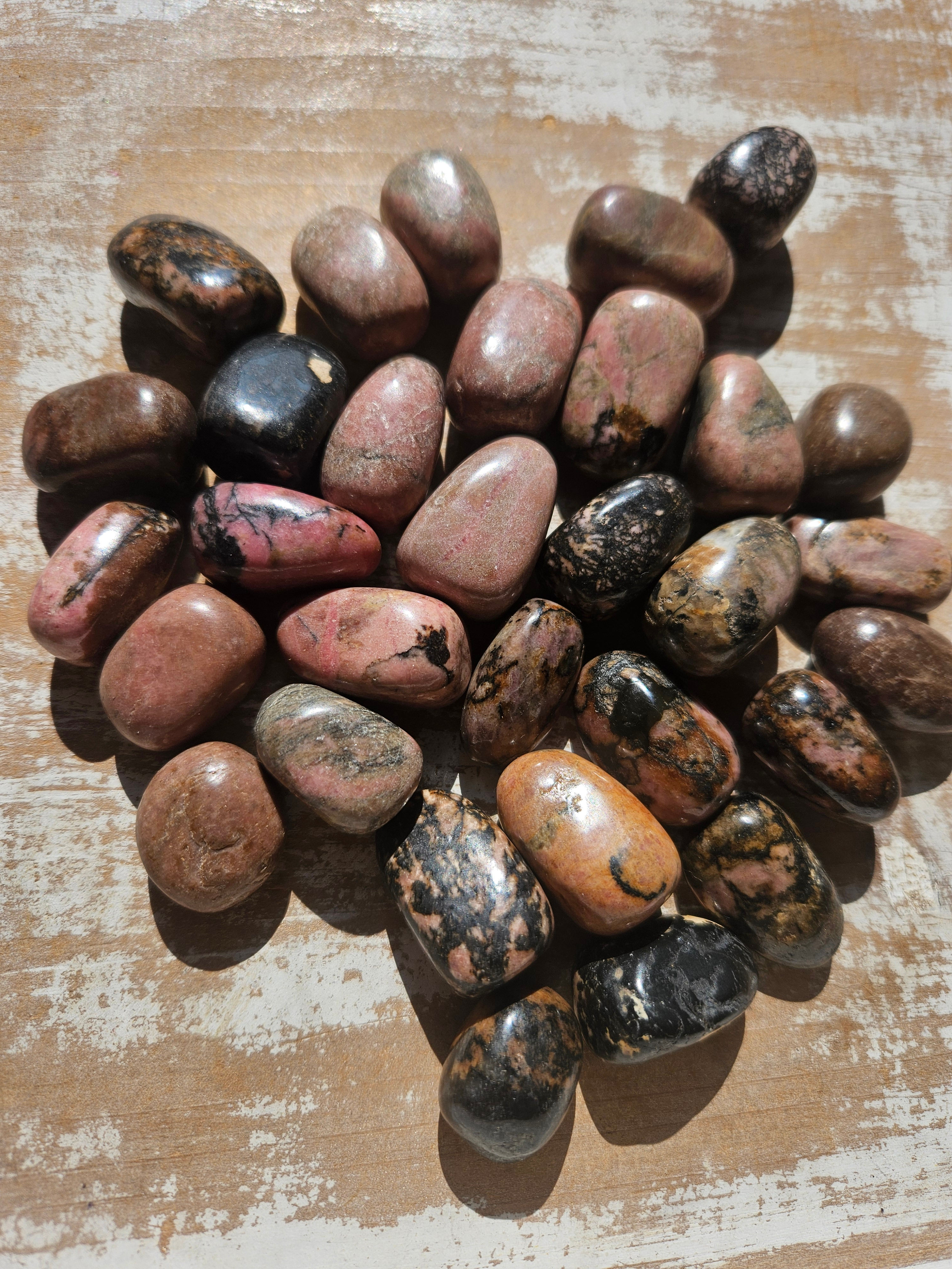 Rhodonite tumblestone