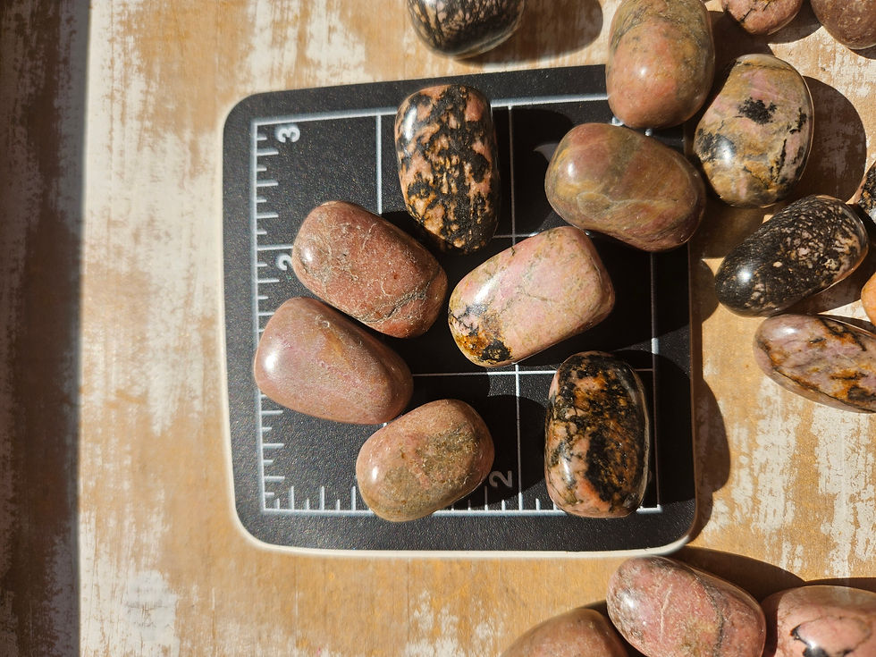 Thumbnail: Rhodonite tumblestone 