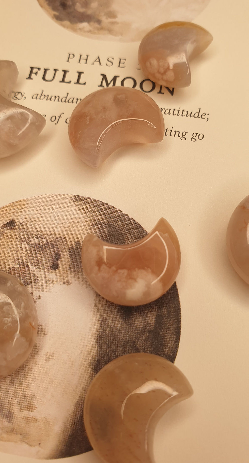 Thumbnail: Flower Agate Moon