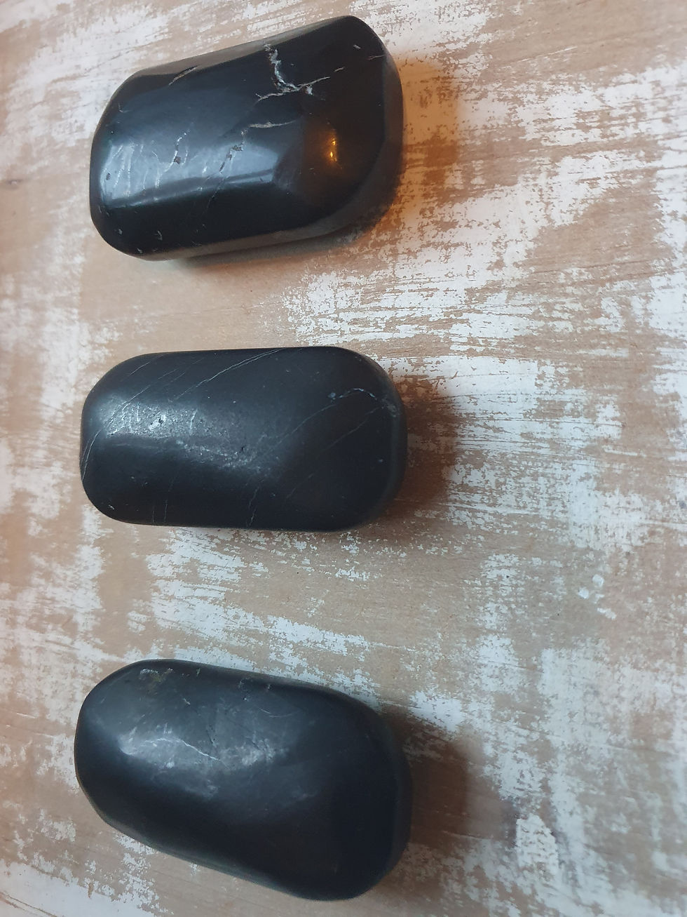 Thumbnail: Shungite palmstone