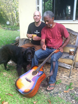 921231_427441144018807_1544191384_o