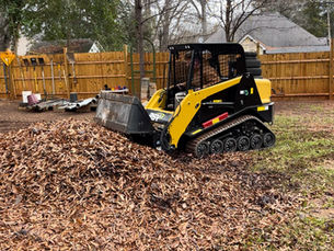 7 Fall Cleanup Strategies for Waxhaw Landscapes