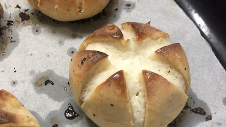 蒜香忌廉包 8個