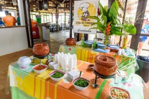 Banda Coisa Fina, Eu Gosto Assim, Pra Sacudir, Curte Aí, Banda Mangalee, dj´s  Maia e Gui Nóbrega.