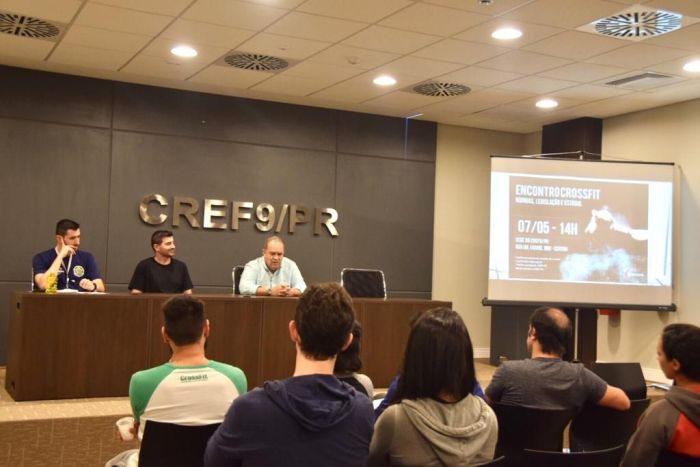Conselho Regional de Educação Física recebe representantes do Crossfit em Curitiba