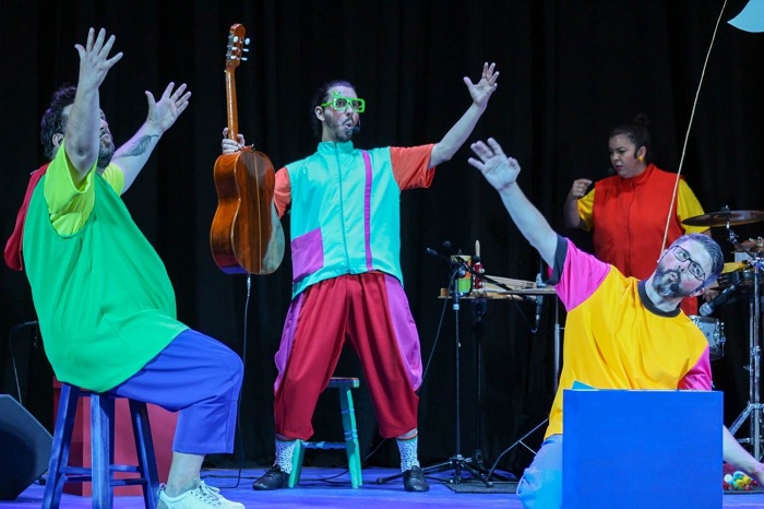 PEQUENO GRANDE ENCONTRO DE TEATRO PARA CRIANÇAS DE TODAS AS IDADES EM CURITIBA