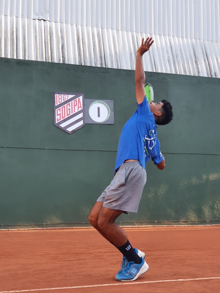 Atletas do Instituto Icaro, de Curitiba, disputam o Brasil Juniors Cup e o Banana Bowl
