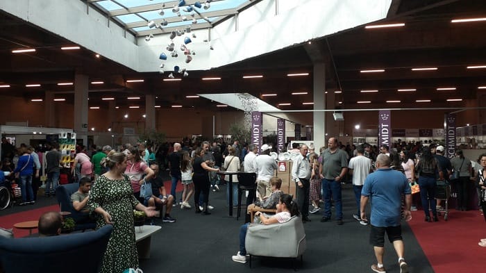 30ª Feira da Louça movimenta região e expositores apostam em feriado promissor