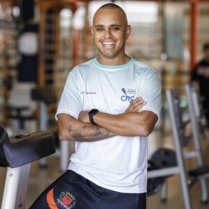 Atleta curitibano busca patrocínio para mundial de paracanoagem
