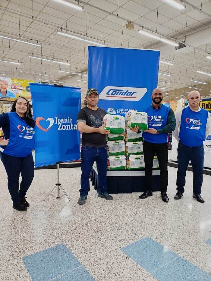 Instituto Joanir Zonta doa 1.3 tonelada de alimentos para Associação de Moradores de Paranaguá