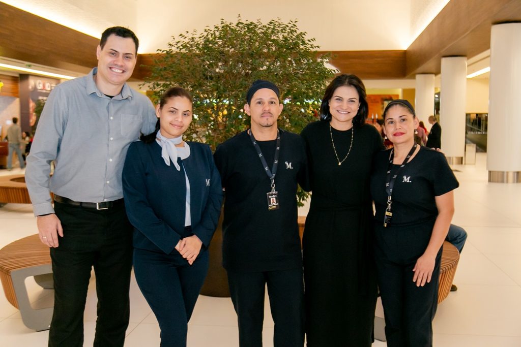 Shopping Mueller contrata refugiados venezuelanos