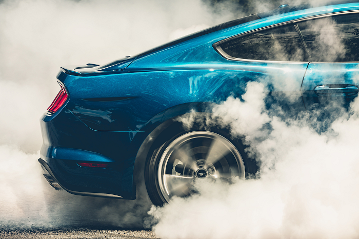 Ford Mustang comemora o oitavo ano como cupê esportivo mais vendido do mundo