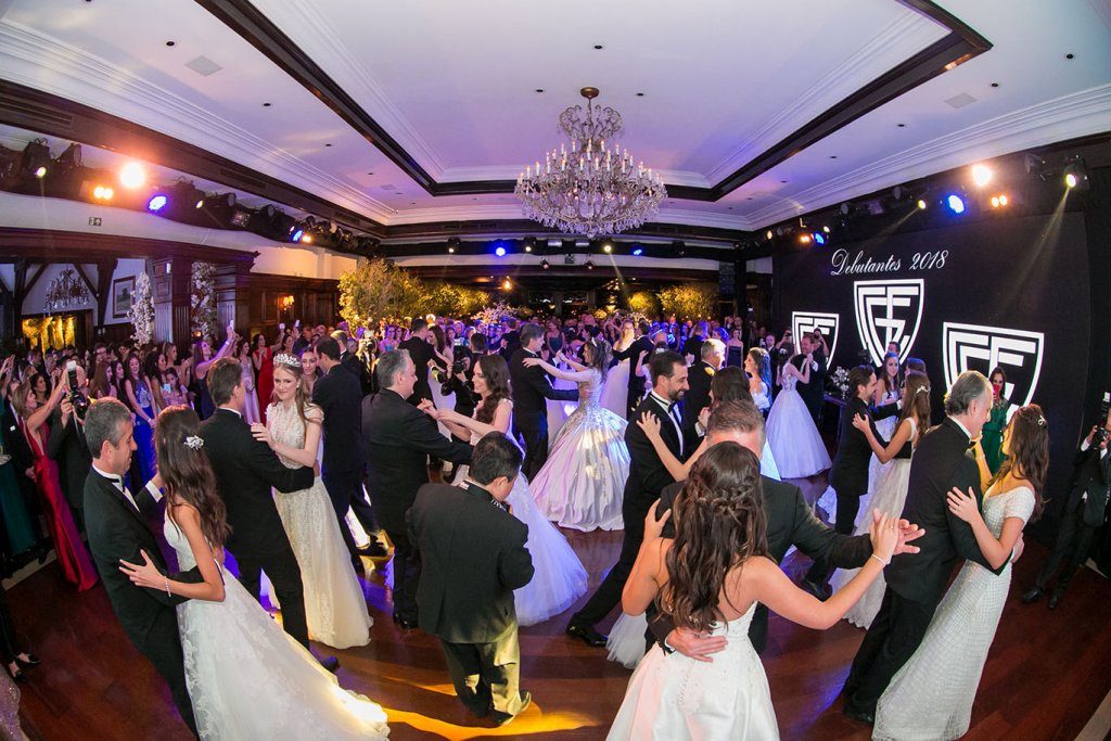 Graciosa realiza Baile de Debutantes neste sábado
