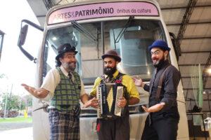 Ônibus da Cultura leva arte para parques em fevereiro
