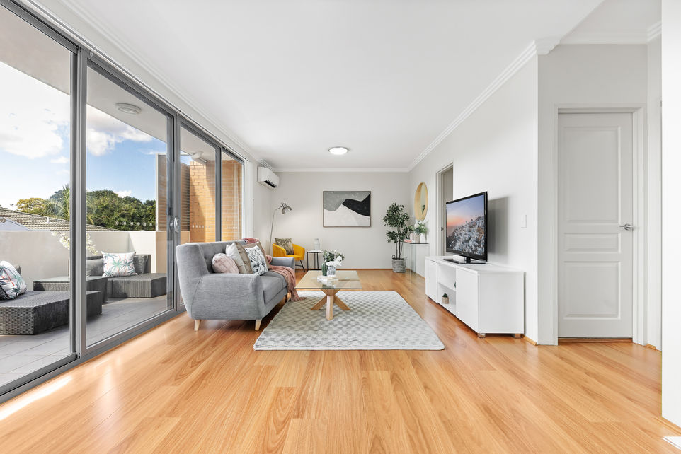 9-2 Burlington Road - 05 - Web - Web.jpg