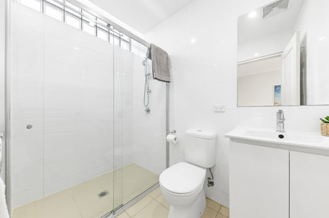 9-2 Burlington Road - 12 - Web - Web.jpg