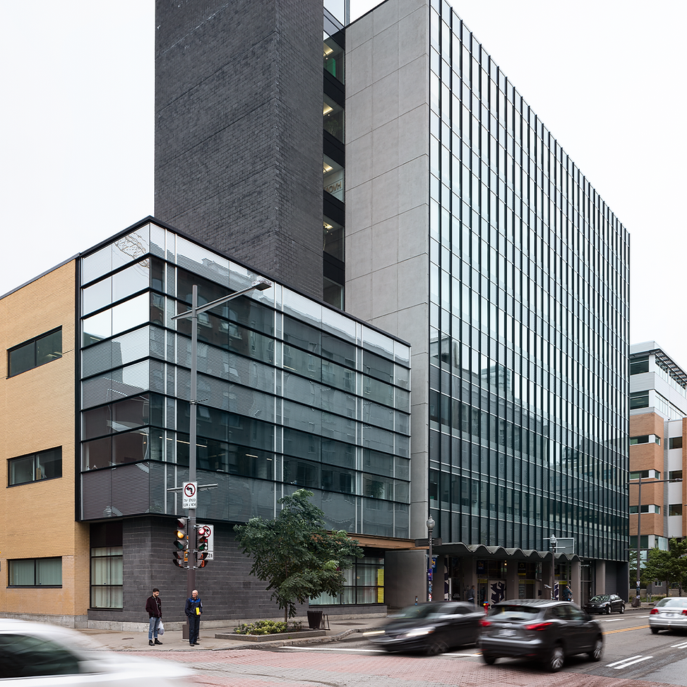 565-585 Charest East