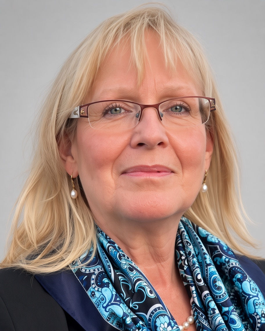 Susanne Schröter neutral.jpg