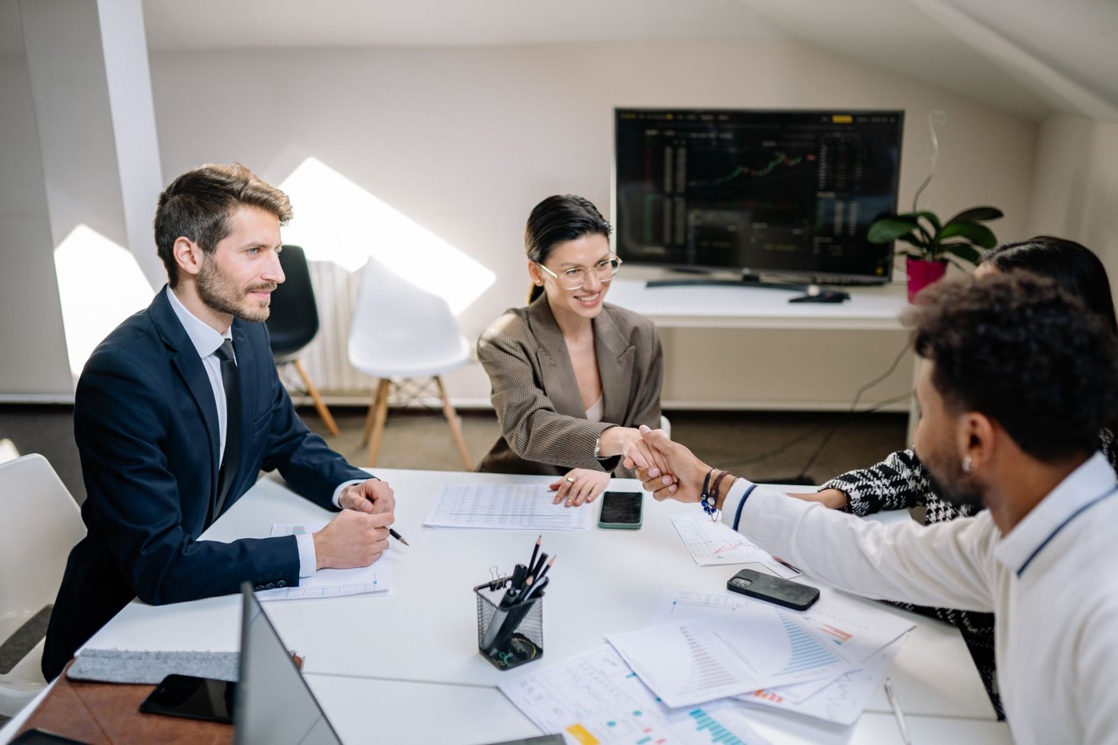 How Long to Sell a Business: Timeline by Stage