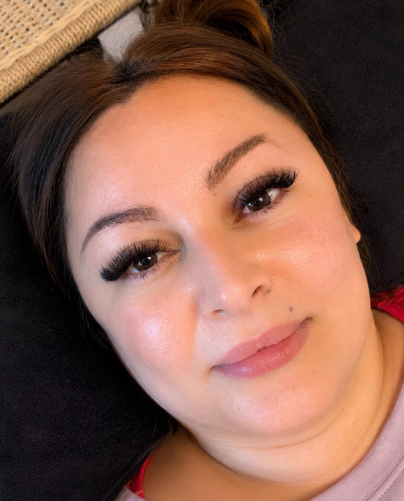 10 Reasons to Get Eyelash Extensions