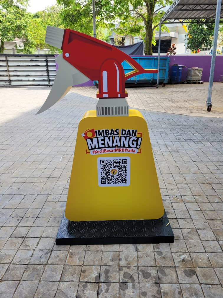 Big Size Mockup Display