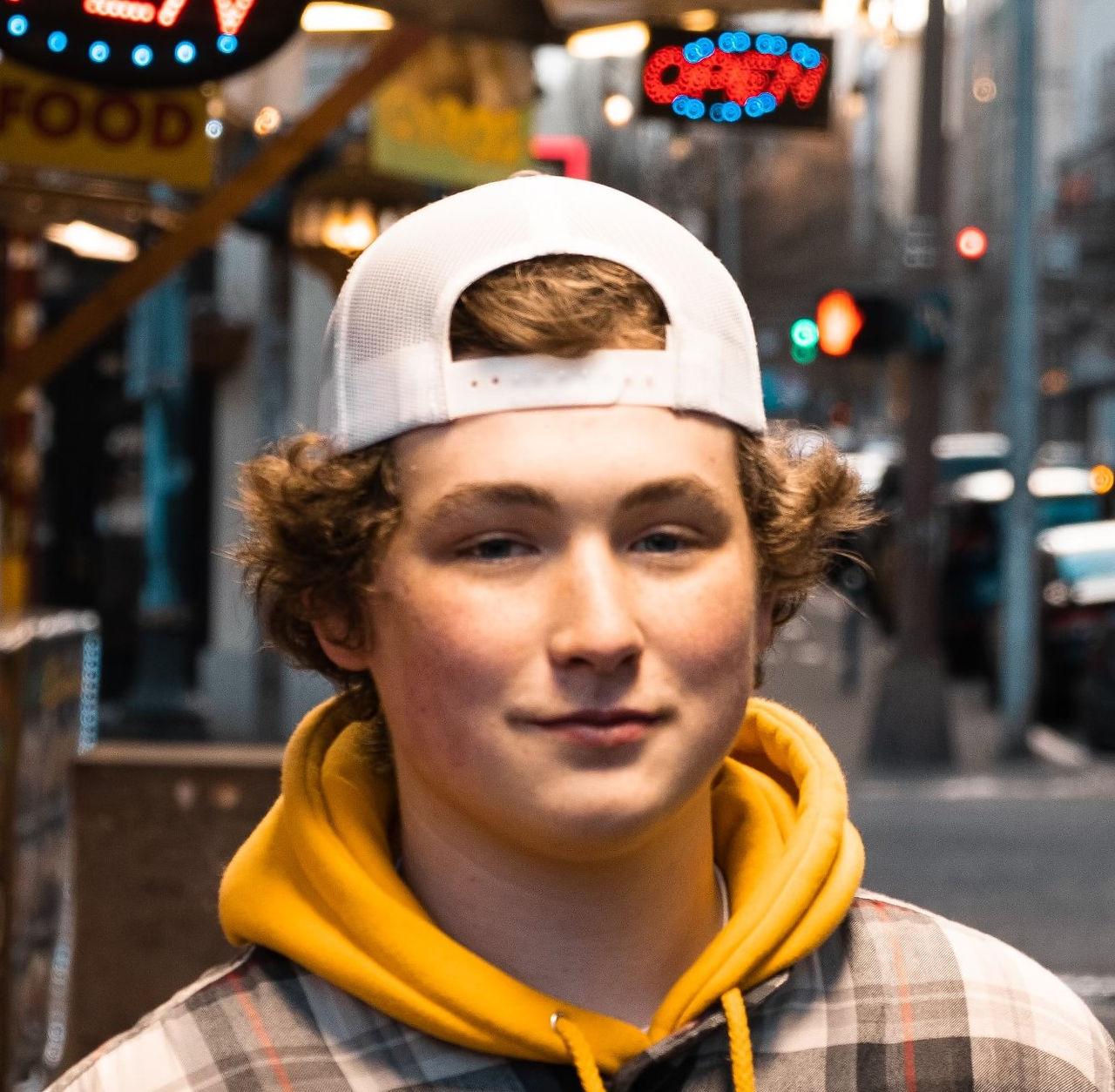 John Lamb as Joey Oren