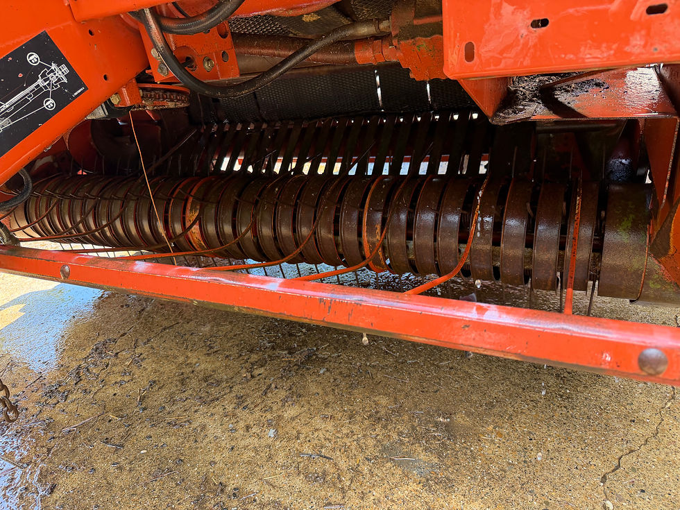 Thumbnail: Hesston 956 Baler