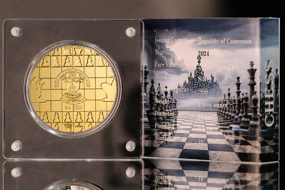 Miniatura: INTERNATIONAL CHESS 2 Oz Gold Glided Silver Coin 2000 Francs Cameroon 2024