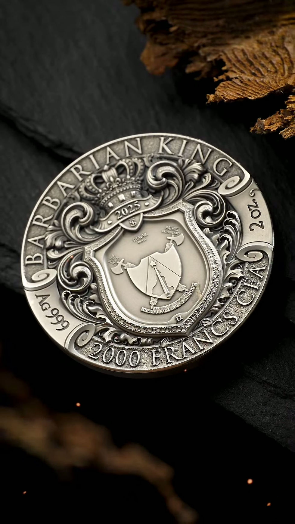Miniaturbild: Barbarian King - 2oz .999 Silver in High Relief $5 Niue 2025