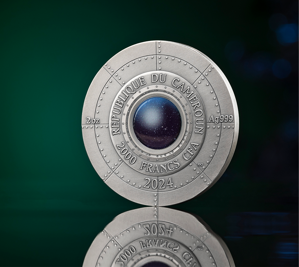 Miniature : ROSWELL UFO INCIDENT Interstellar Phenomena 2 Oz Silver Coin Cameroon 2024