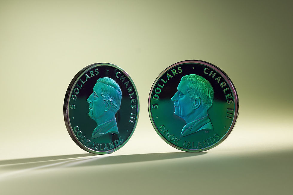 Miniatura: Spectrum - Peacock 1 oz 999.9 Silver Coin 5$ Cook Islands 2025