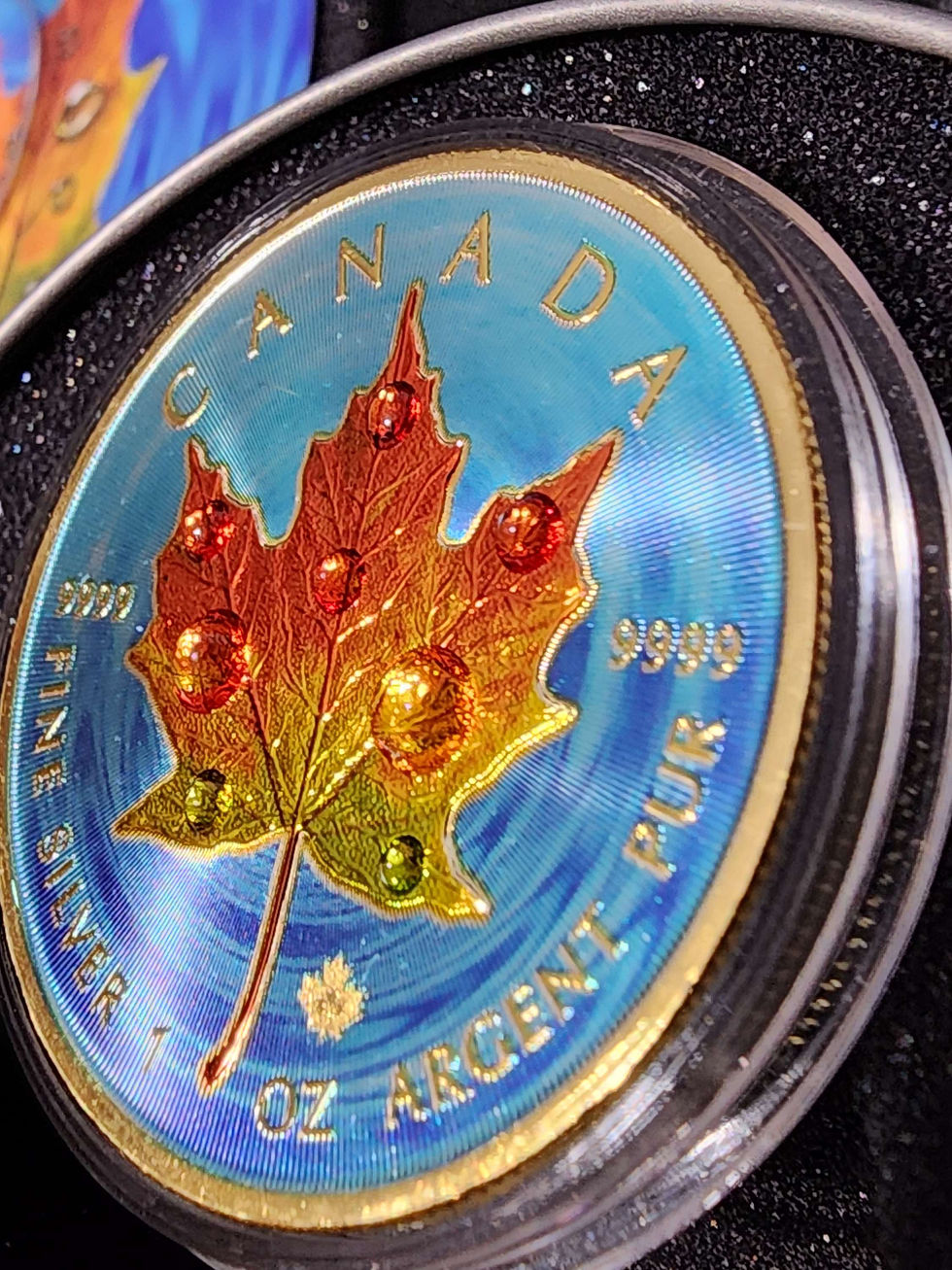 Miniature : Canada 2023 Maple Leaf 3D Raindrops $5 Colorized Gilt Silver Coin