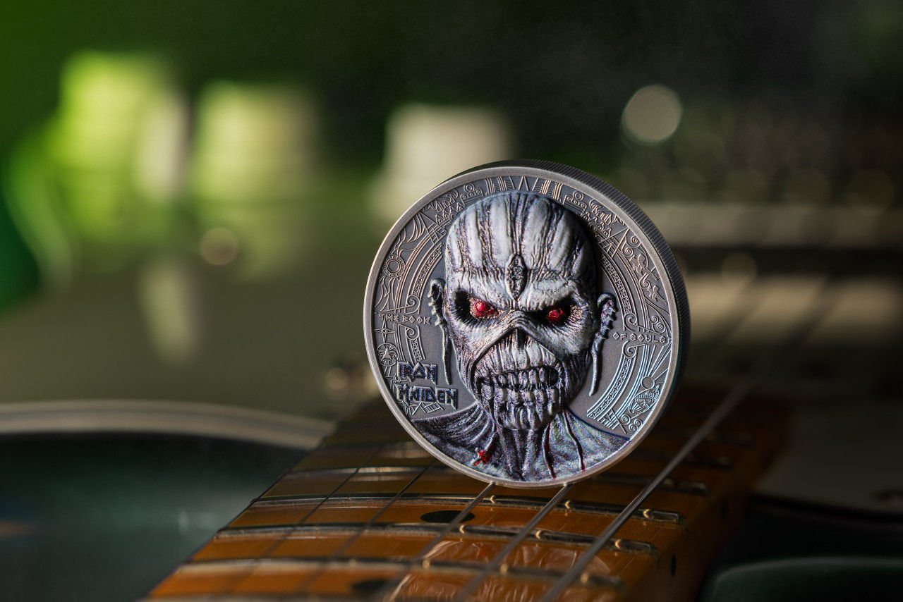 BOOK OF SOULS Iron Maiden 2 Oz Silver Coin 10$ Cook Islands 2024