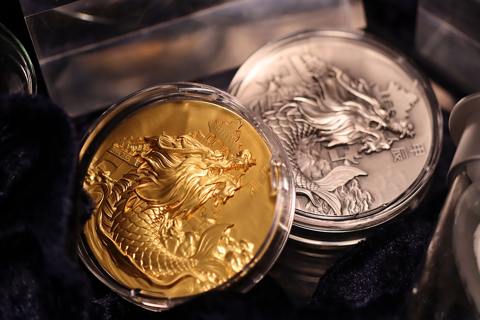 Miniatura: AO DRAGON 5 Oz Gold Gilded Silver Coin 12$ Dollars Niue 2024