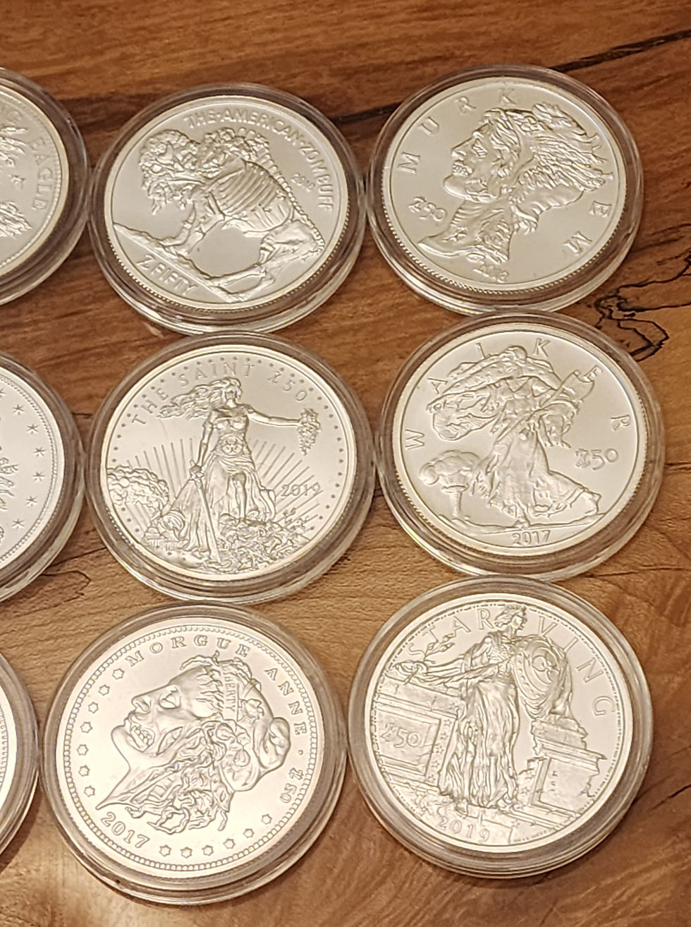 Miniatura: Zombucks World 10 x 1oz .999 Silver Collection Round